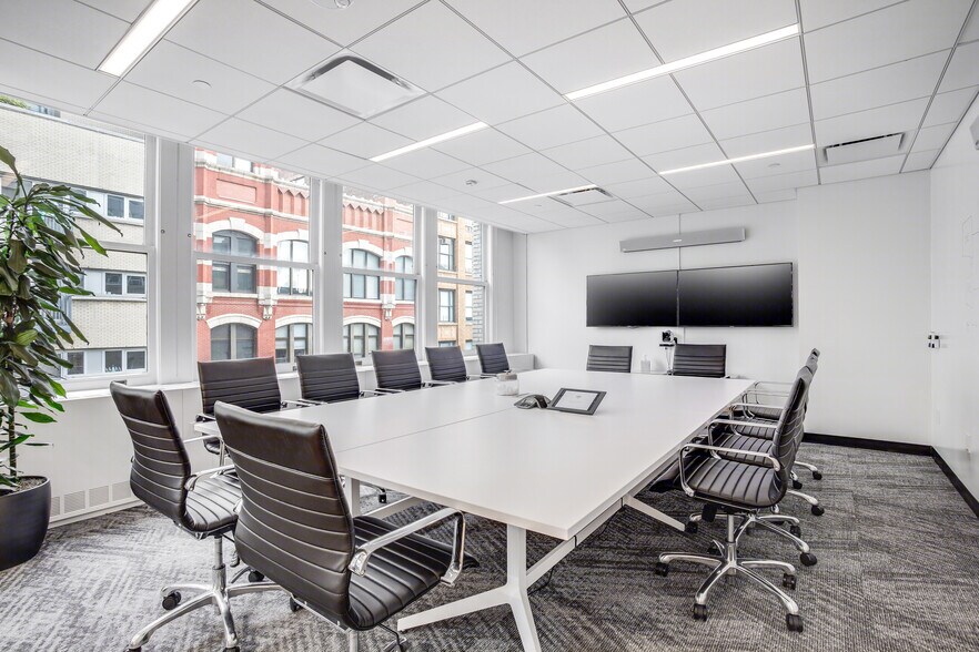 More Photos Of 220 W 19th St, New York Office For Lease