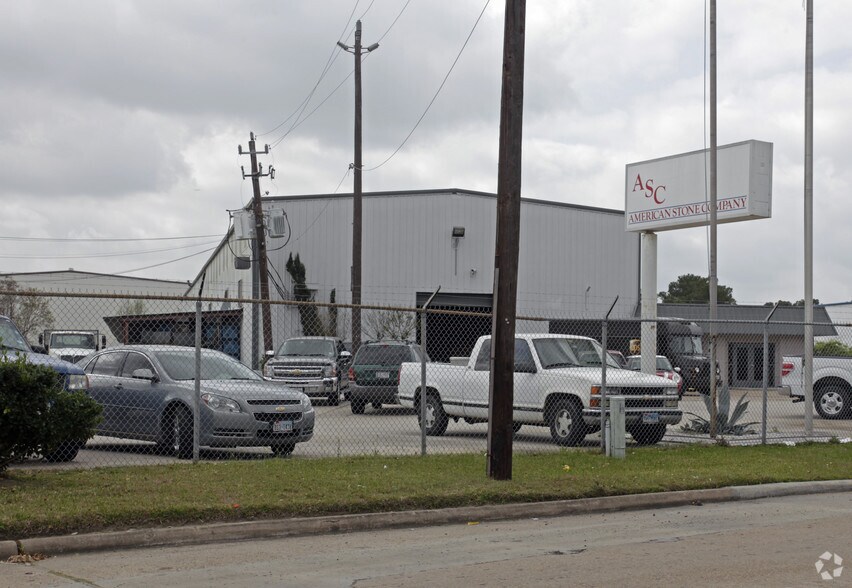 More Photos Of 6445 Burlington Dr, Houston Warehouse For Lease