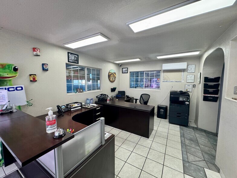 More Photos Of 1211 E Yosemite Ave, Madera Auto Repair For Sale