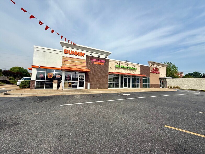 More Photos Of 1523 Veterans Pky, Columbus Unknown For Lease