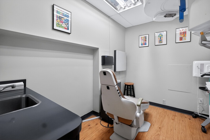 More Photos Of 7 Foster St, Revere Medical For Sale