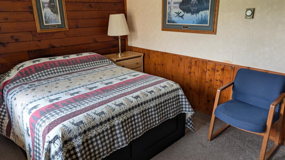 More Photos Of 9000 Congdon Blvd, Duluth Hotel For Sale
