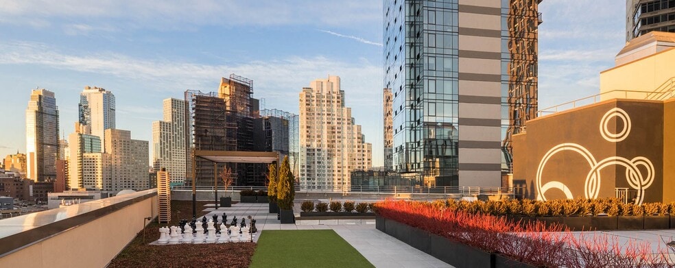 More Photos Of 41 Flatbush Ave, Brooklyn Office For Lease