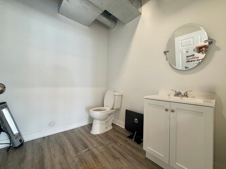 More Photos Of 3913 Sauk Trail, Richton Park Storefront Retail Residential For Sale