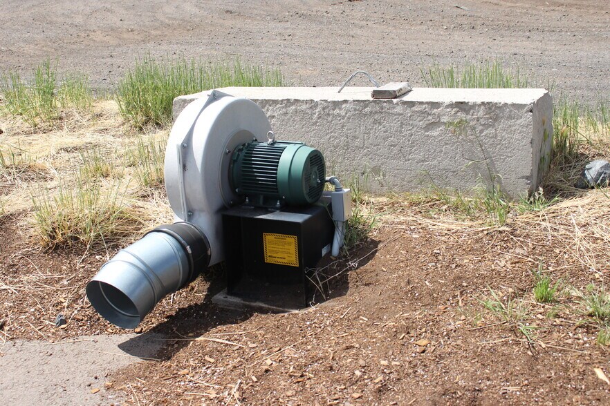 More Photos Of 24221 US-97 Hwy, Klamath Falls Contractor Storage Yard For Sale