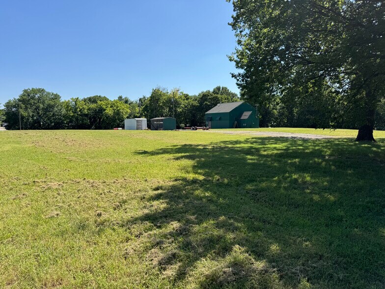 More Photos Of 2006 N Irvington Ave, Tulsa Land For Sale