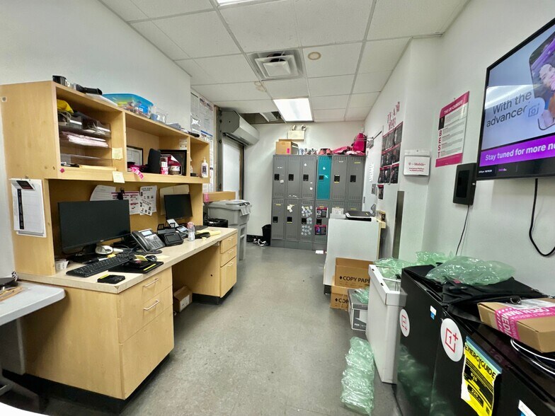 More Photos Of 1492 Rockaway Pkwy, Brooklyn Storefront For Sale