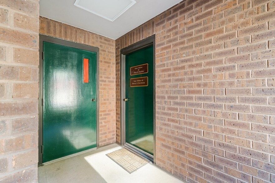 More Photos Of 7960-7990 Old Georgetown Rd, Bethesda Medical For Sale