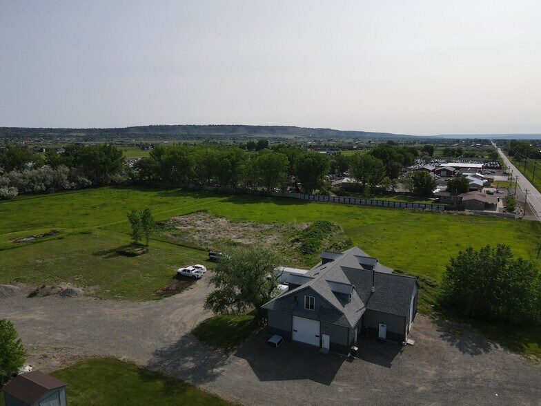 More Photos Of 6891 Grand Ave, Billings Service For Lease