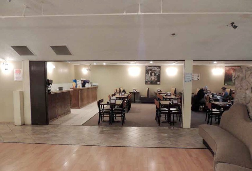 More Photos Of 6553 Ames Ave, Omaha Restaurant For Sale