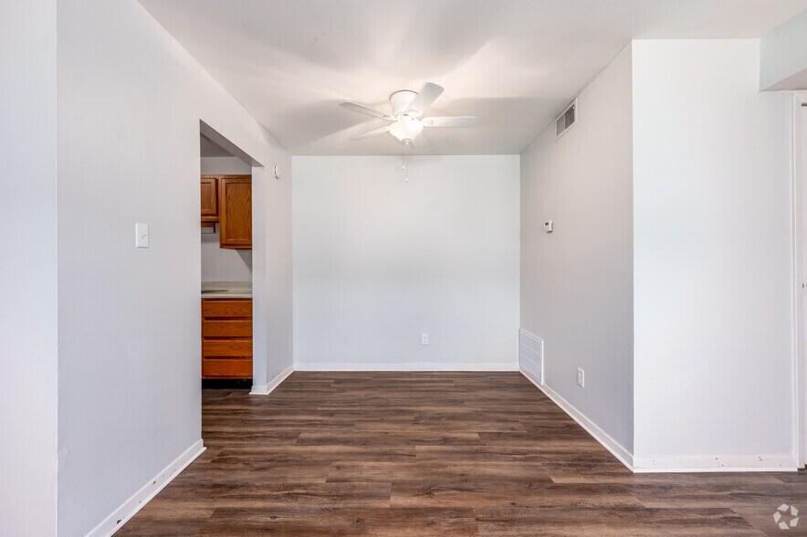 More Photos Of 510 Elk Dr, Kokomo Apartments For Sale