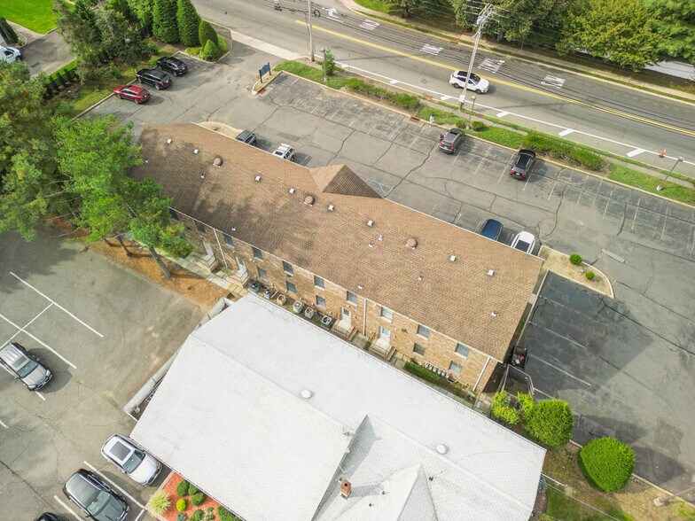 More Photos Of 800 Wyckoff Ave, Wyckoff Office For Sale