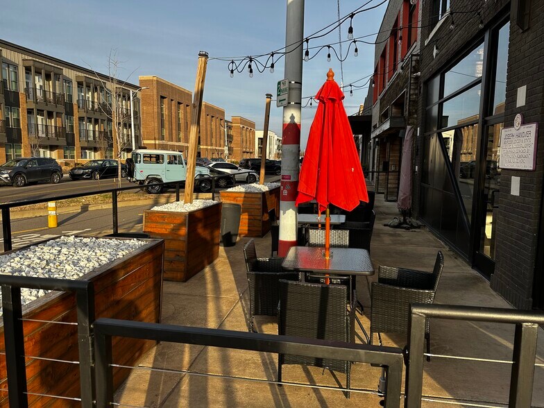 More Photos Of 2519 Broad Ave, Memphis Bar For Lease