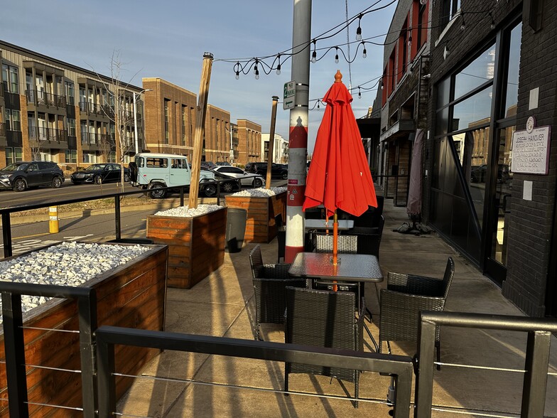 More Photos Of 2519 Broad Ave, Memphis Bar For Sale
