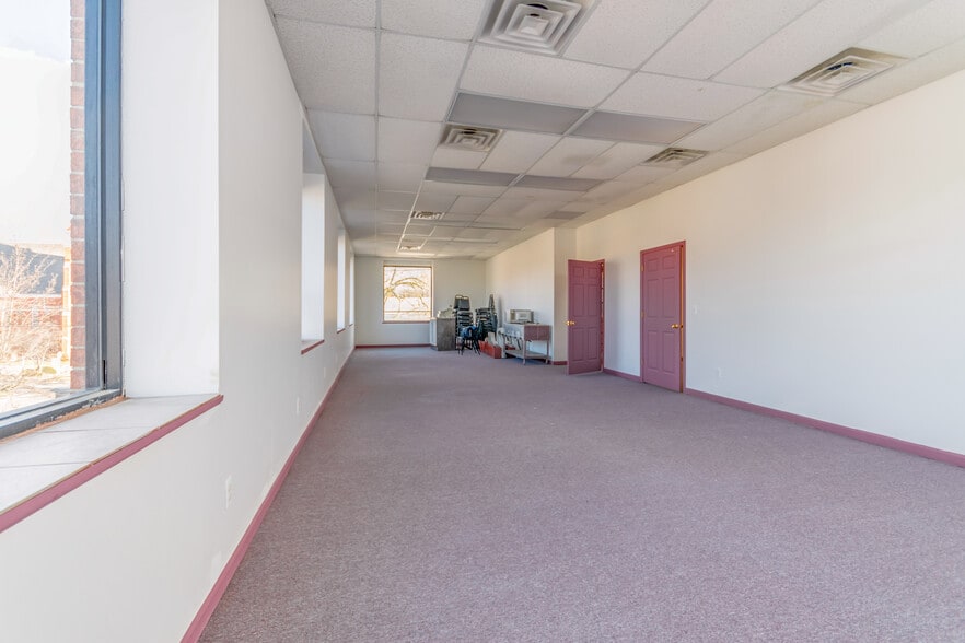 More Photos Of 107 S Main St, Almont Restaurant For Lease