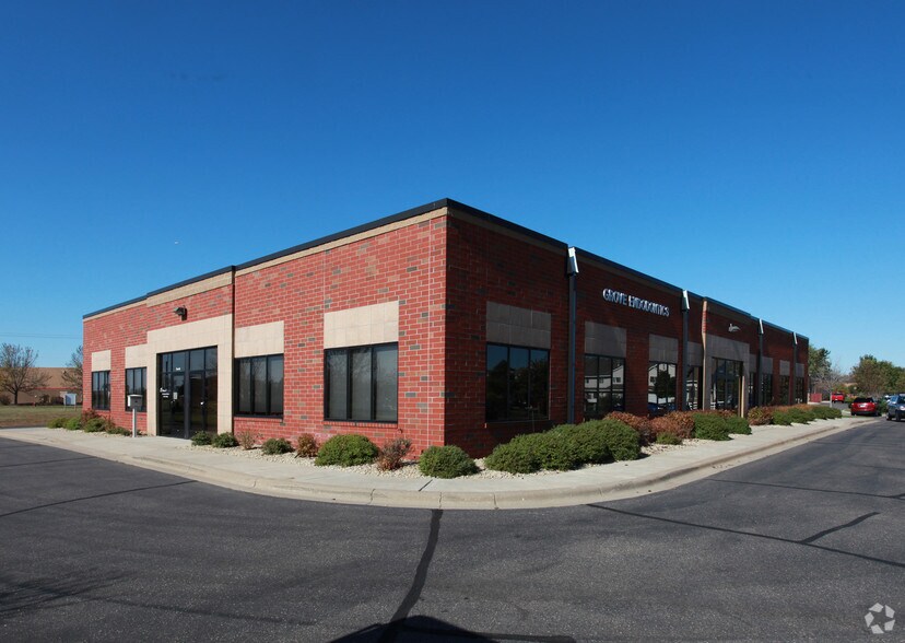 More Photos Of 8811 92nd St S, Cottage Grove Office For Lease