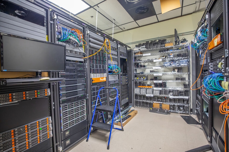 More Photos Of 6605 Cypresswood Dr, Spring Office For Lease