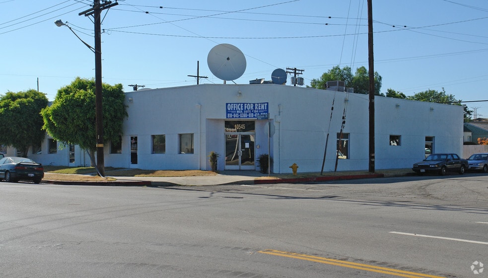 More Photos Of 10545 Burbank Blvd, North Hollywood Office For Lease
