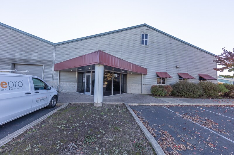 More Photos Of 368 Blodgett St, Cotati Warehouse For Lease