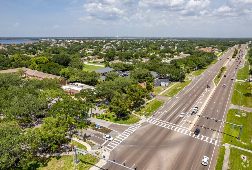 More Photos Of 1021 Carlton Arms Blvd, Bradenton Office For Lease