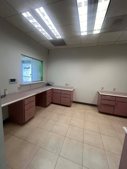 More Photos Of 1117 E Hallandale Beach Blvd, Hallandale Beach Medical For Lease