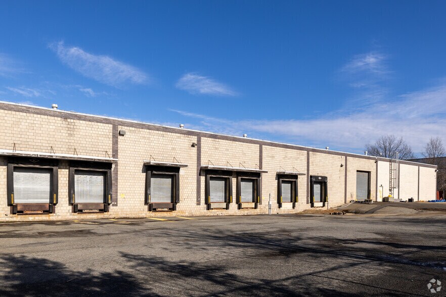 More Photos Of 7-10 Cragwood Rd, Avenel Warehouse For Sale