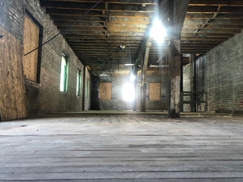 More Photos Of 1239 Welser Way, Pittsburgh Warehouse For Sale