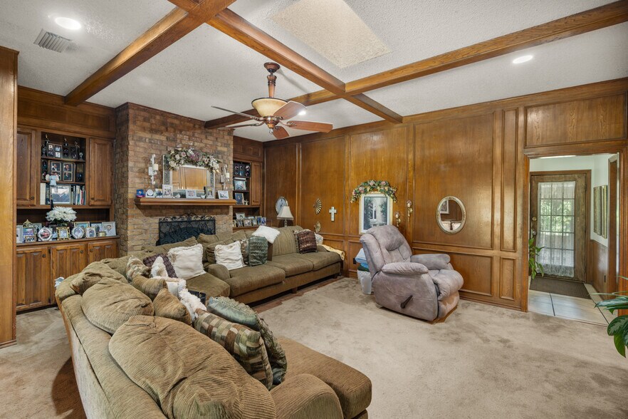 More Photos Of 5792 FM 6, Josephine Showroom For Sale