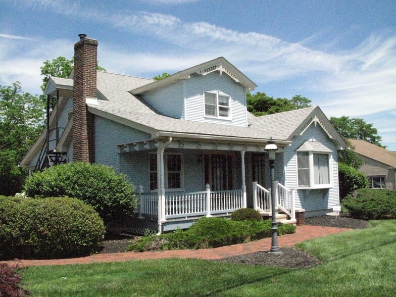 Primary Photo Of 4101 W Tilghman St, Allentown Office For Lease