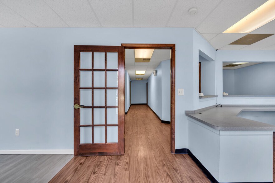 More Photos Of 1 Dag Hammarskjold Blvd, Howell Medical For Lease