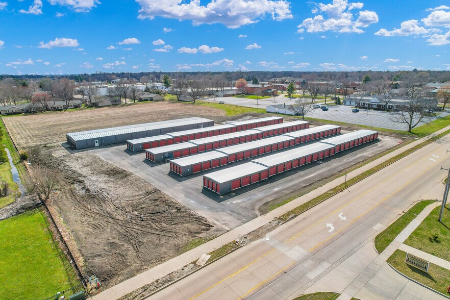 More Photos Of 1601 Colorado ave, Urbana Self Storage For Sale