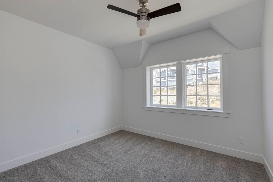 More Photos Of 1152 Seascape ave, Depoe Bay Apartments For Sale