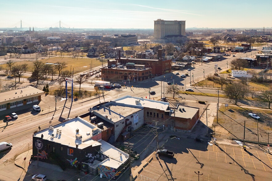More Photos Of 1842-1846 Michigan Ave, Detroit Storefront Retail Office For Sale