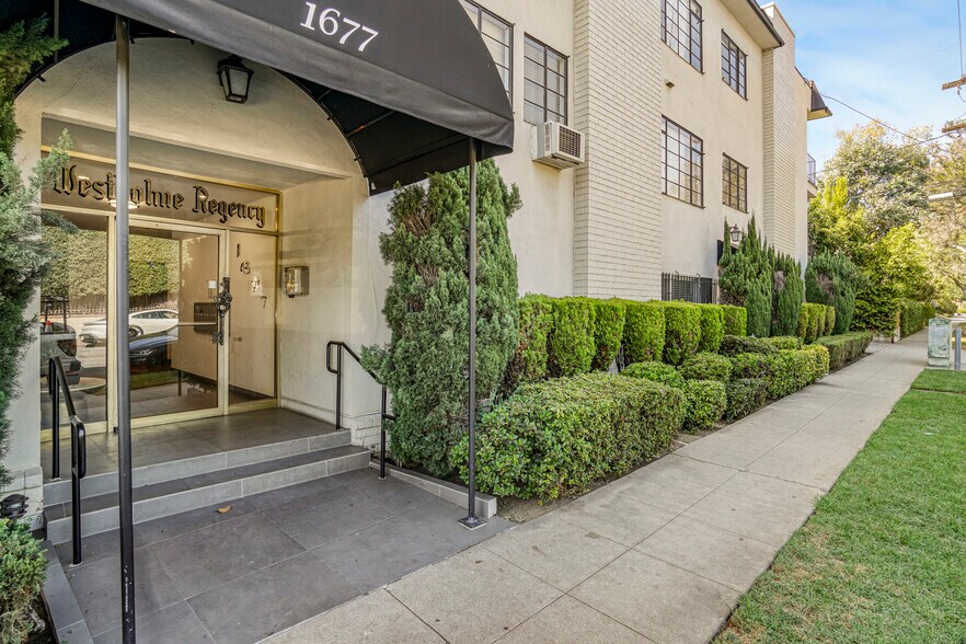 More Photos Of 1677 Westholme Ave, Los Angeles Apartments For Sale