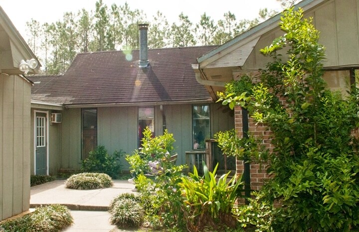 Primary Photo Of 11921 Caruso Dr, Panama City Assisted Living For Sale