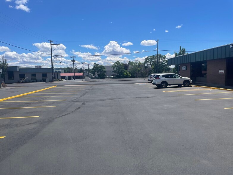 More Photos Of 321 Beech St, Moses Lake Office For Lease