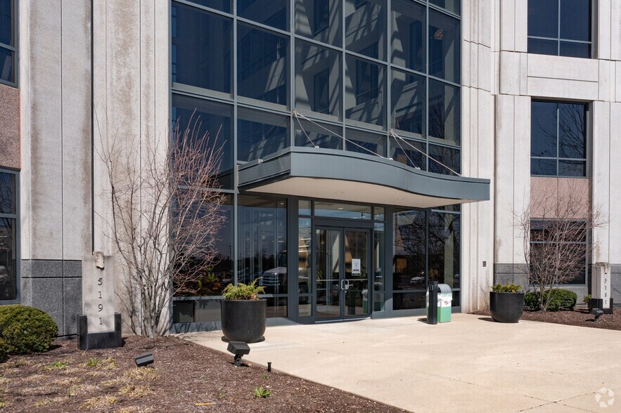 More Photos Of 5191 Natorp Blvd, Mason Office Residential For Lease