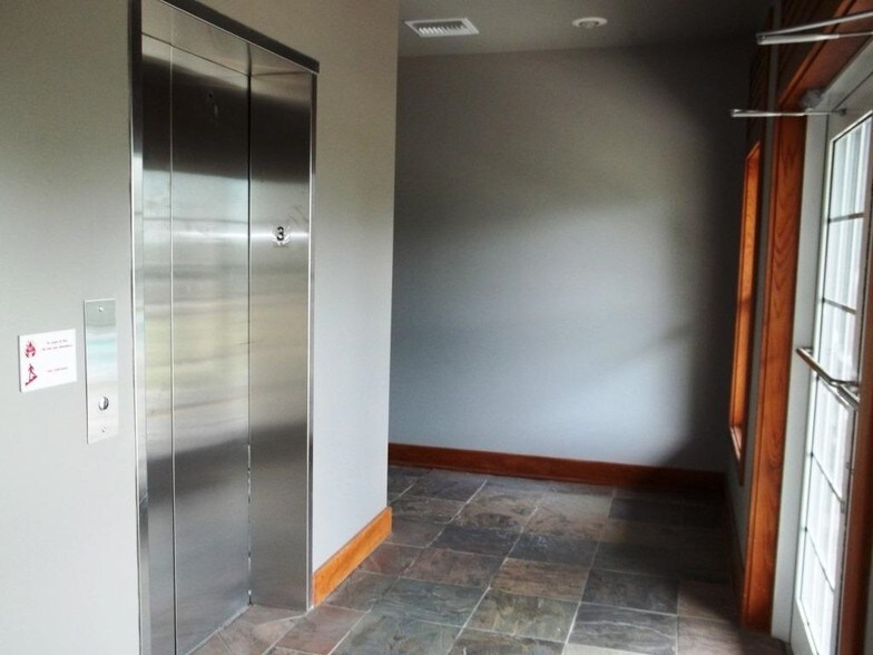 More Photos Of 212 Highway 98, Port Saint Joe Medical For Lease