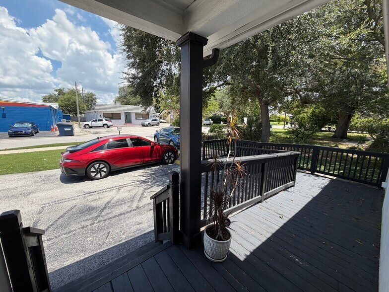 More Photos Of 3714 W Horatio St, Tampa Office For Sale
