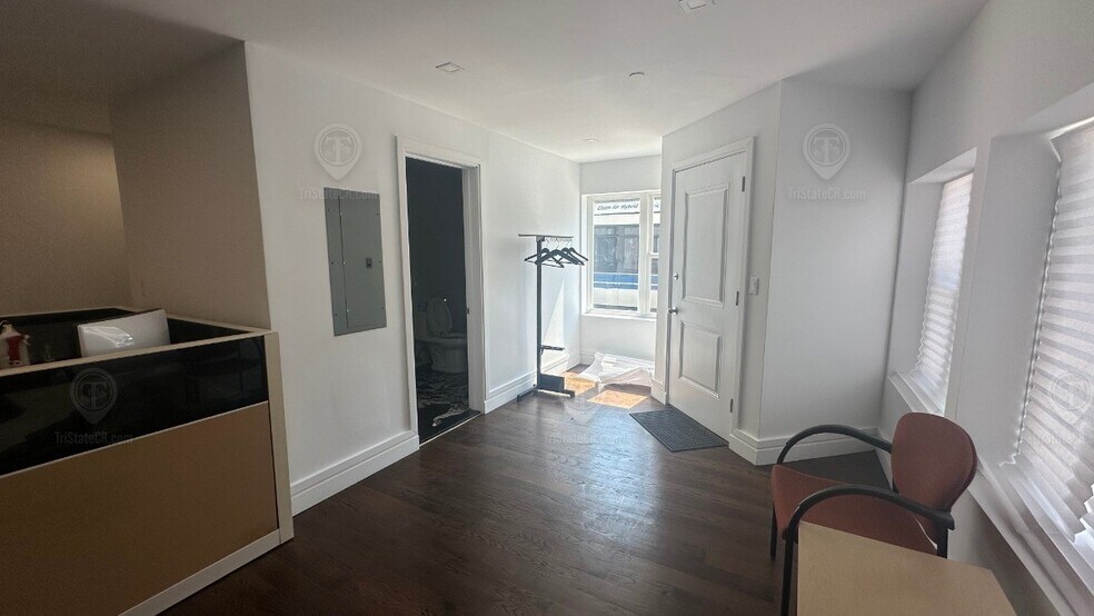 More Photos Of 94-01-94-03 101st Ave, Ozone Park Apartments For Lease