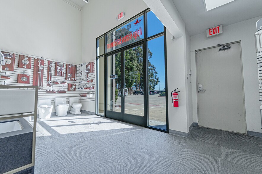 More Photos Of 1435 Huntington Ave, South San Francisco Showroom For Sale