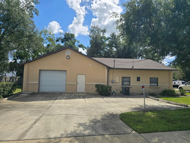 More Photos Of 4985 Palm Ave, Winter Park Light Manufacturing For Sale