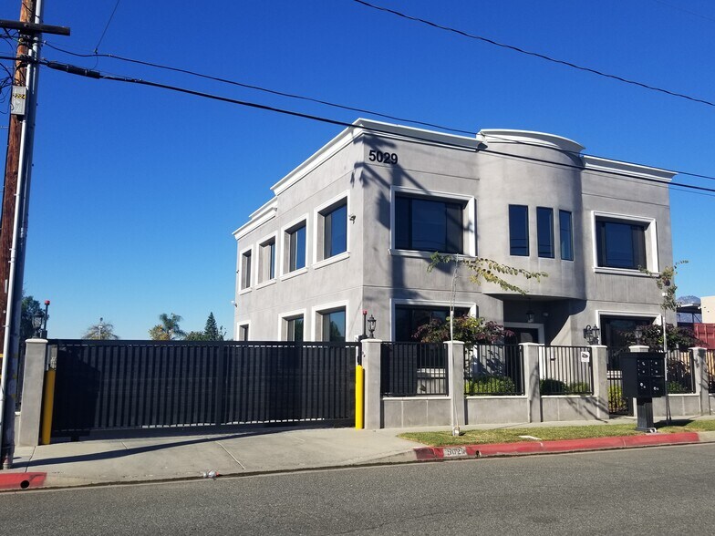 Primary Photo Of 5029 Bleecker St, Baldwin Park Office For Lease