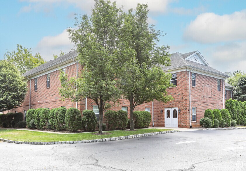 More Photos Of 830 Broad St, Shrewsbury Office For Lease