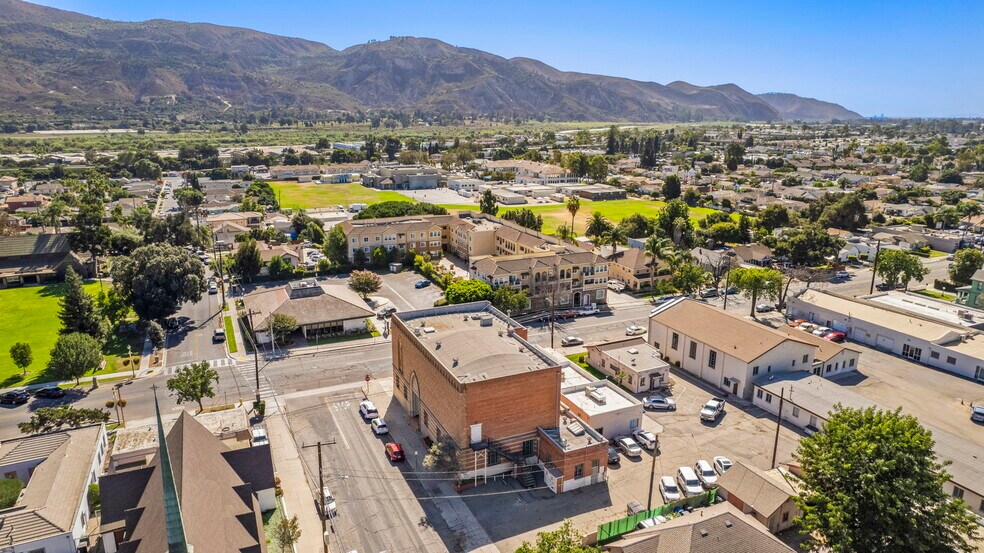 More Photos Of 102 N 7th St, Santa Paula Specialty For Sale