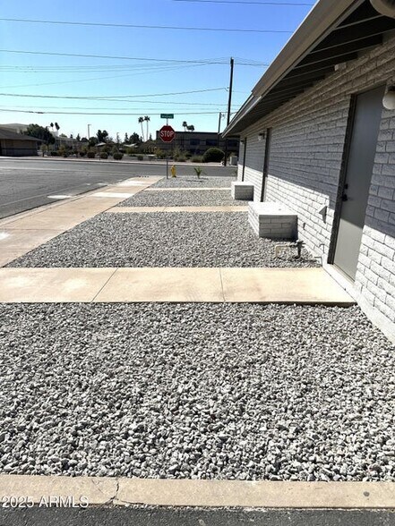 More Photos Of 600 E University Dr, Mesa Medical For Lease