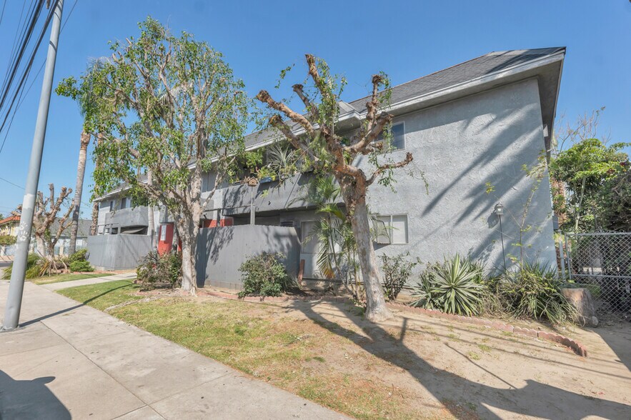 More Photos Of 13825 Vanowen St, Van Nuys Apartments For Sale