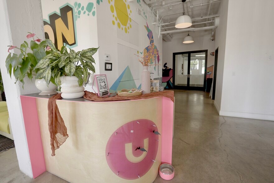 More Photos Of 1355 Palmetto St, Los Angeles Loft Creative Space For Lease