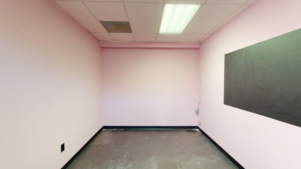 More Photos Of 29033 Avenue Sherman, Valencia Loft Creative Space For Lease