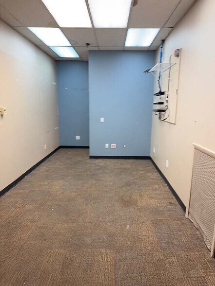 More Photos Of 231-241 E 167th St, Bronx Storefront For Lease